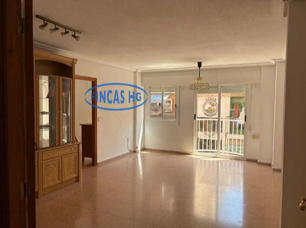 Venta de piso en Piso en Santo Domingo, Alicante / Alacant, Alicante / Alacant
photo 1