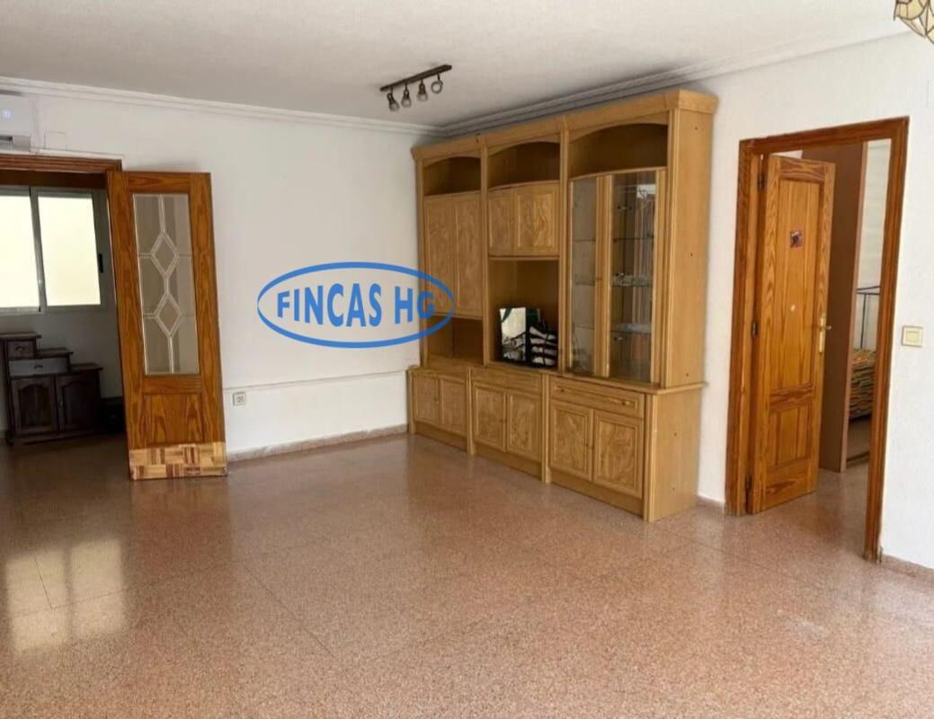 Venta de piso en Piso en Santo Domingo, Alicante / Alacant, Alicante / Alacant
photo 2