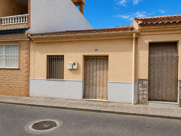 Casa o chalet independiente en Benijofar photo 1