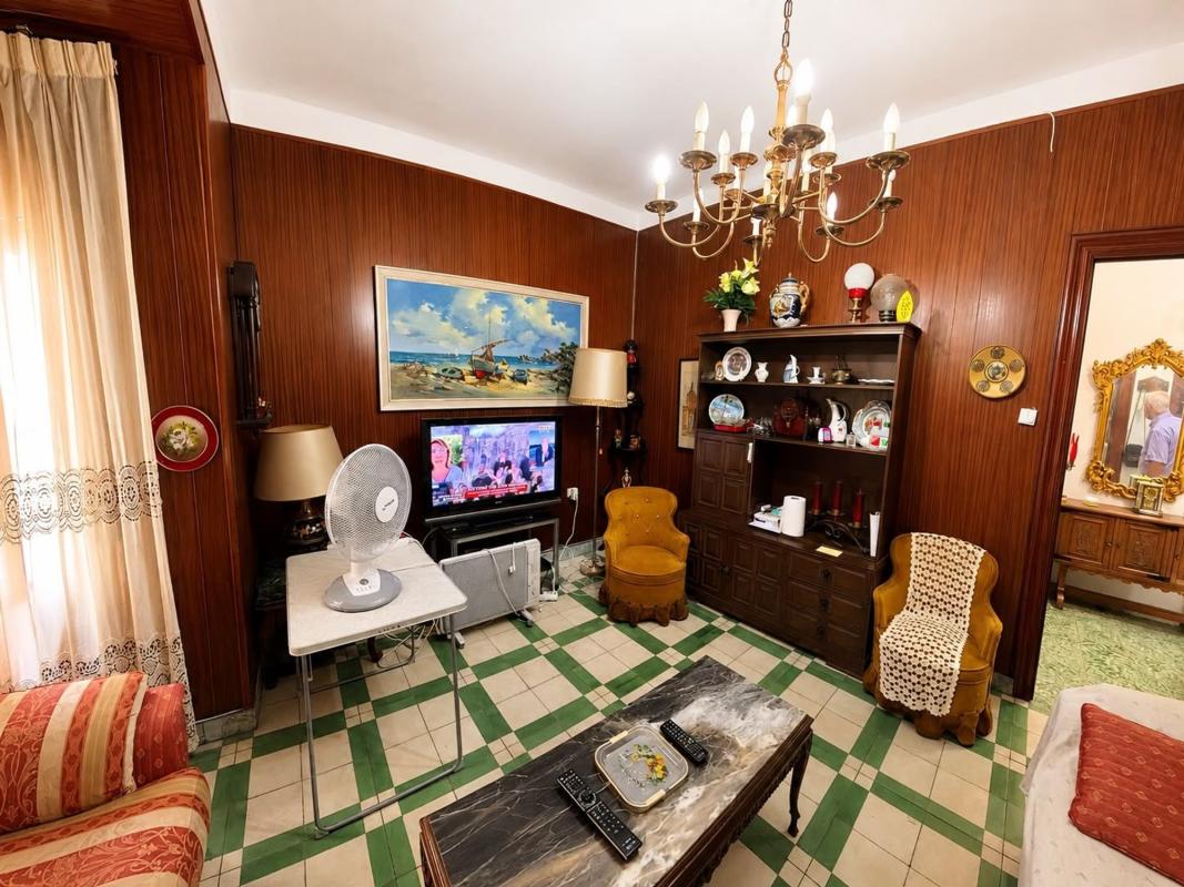 Sale of apartment in Piso en Calle Poeta Zorrilla, Carolinas Bajas, Alicante / Alacant, Alicante
photo 3