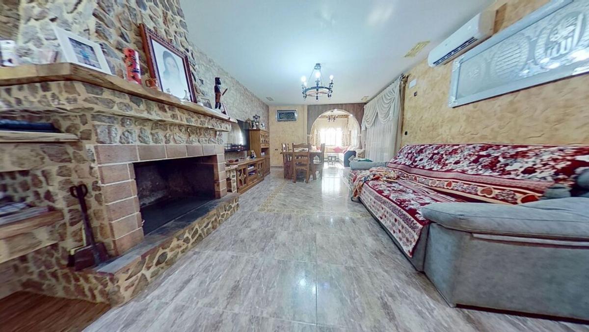 Sprzedaż niezależnego domku jednorodzinnego w Casa o chalet independiente en Camino de la Sierra, Cox, Cox photo 2