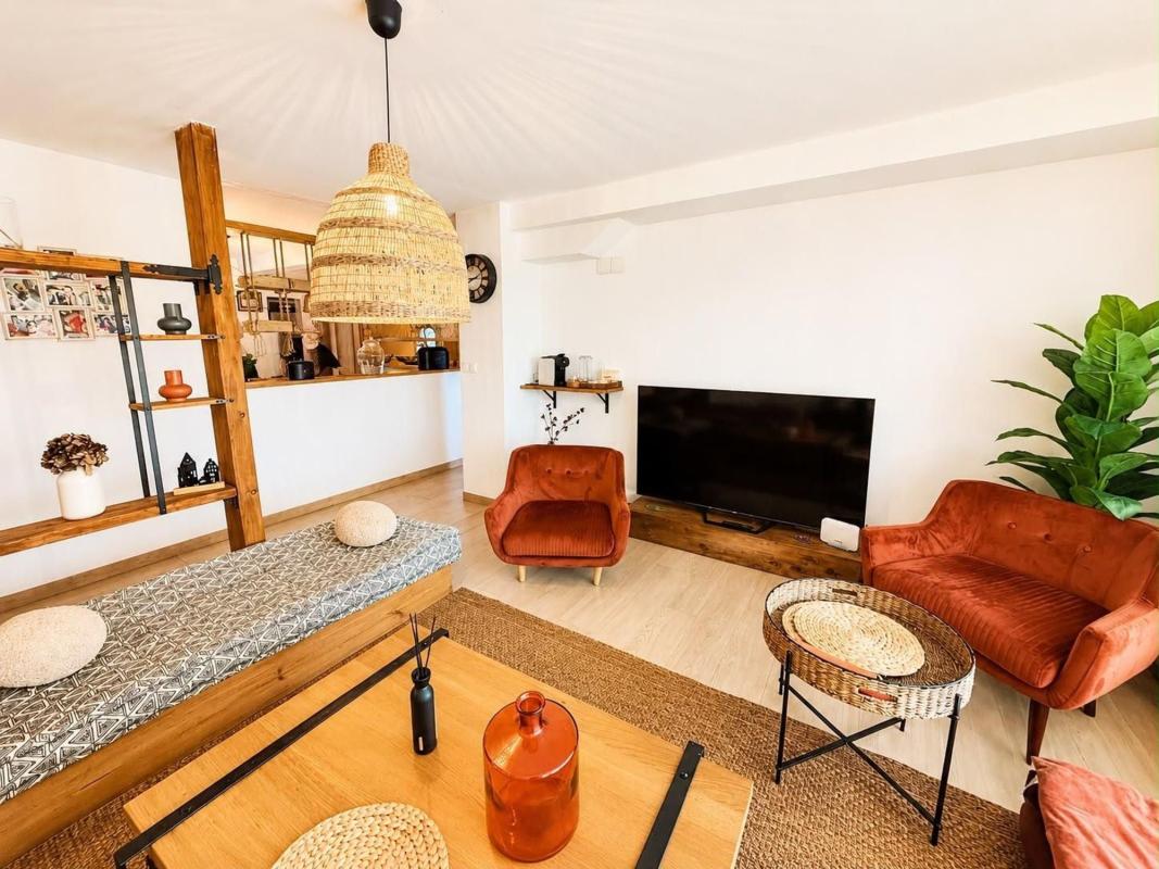 Sale of apartment in Piso en Raval Roig-Virgen del Socorro, Alicante / Alacant, Alicante
photo 5