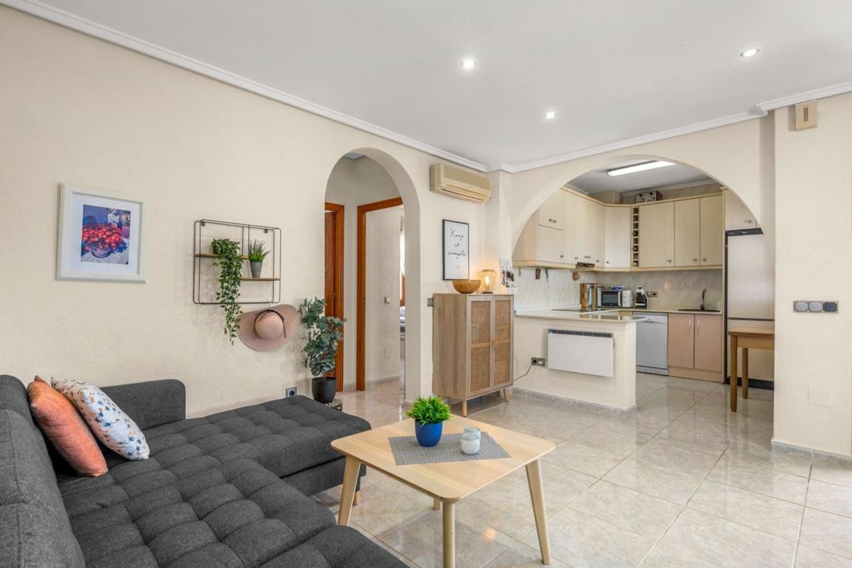 Продажа отдельного шале в  Casa o chalet independiente en Centro de la Ciudad Quesada, Rojales, Рохалес photo 4