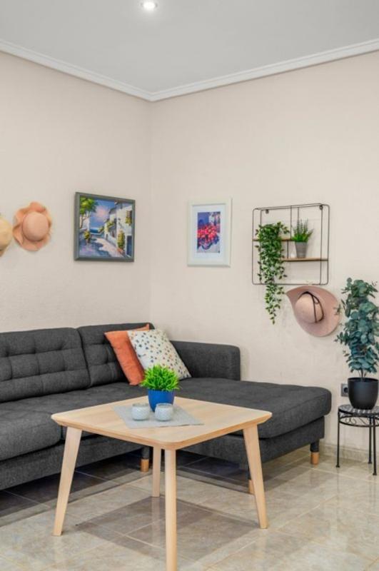 Продажа отдельного шале в  Casa o chalet independiente en Centro de la Ciudad Quesada, Rojales, Рохалес photo 5