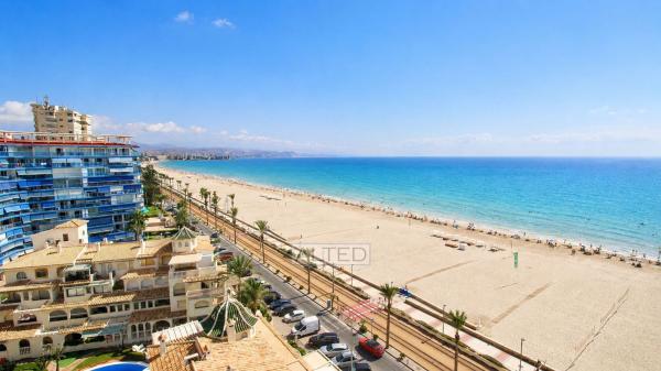 Venta de piso en Piso en Calle d'Isaac Peral, 2, Playa Muchavista, El Campello, El Campello
photo 1