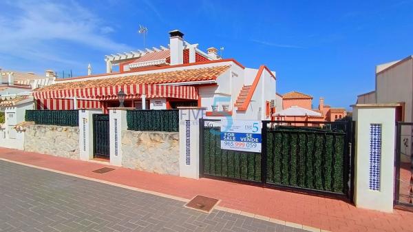 Sale of flat in Piso en La Cañada - Los Alcores, San Miguel de Salinas, San Miguel de Salinas
photo 1