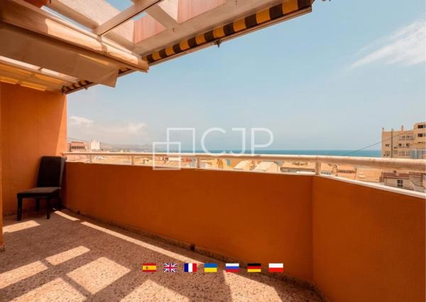 Venta de piso en Piso en Calle Sant Bartomeu, Campello Playa, El Campello, El Campello
photo 1