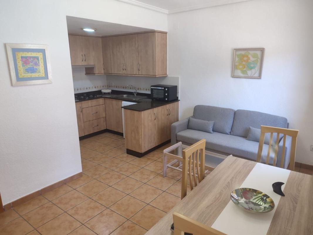 Sale of independent chalet in Chalet pareado en Calle Torrevieja, Gran Playa, Santa Pola, Santa Pola
photo 5
