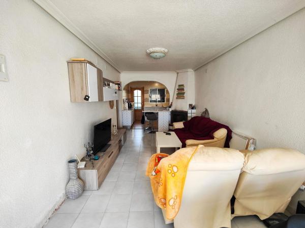 Chalet pareado en Centro, San Miguel de Salinas thumbnail 3