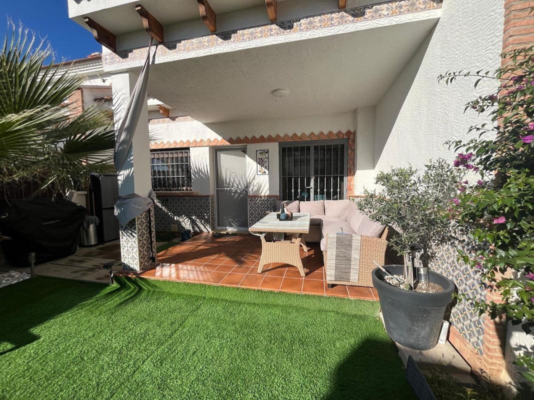 Продажа таунхауса в Chalet adosado en Almazarica La-ciudad Comu, 72, La Cañada - Los Alcores, San Miguel de Salinas , Сан-Мигель-де-Салинас photo 5