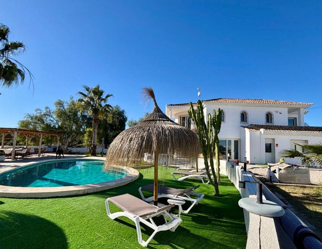 Sprzedaż niezależnego domku jednorodzinnego w  Casa o chalet independiente en Calle Río Segura, Centro, San Miguel de Salinas, San Miguel de Salinas photo 2