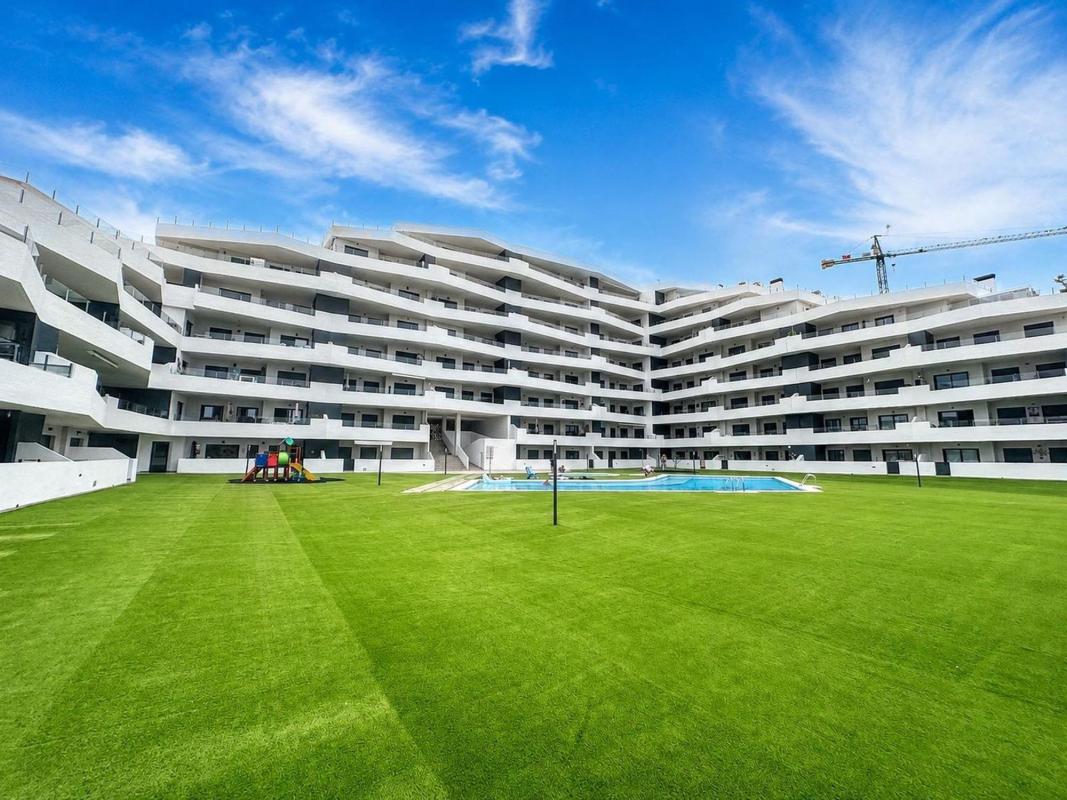 Sale of apartment in Piso en Calle Verdi, Centro, San Miguel de Salinas, San Miguel de Salinas
 photo 3