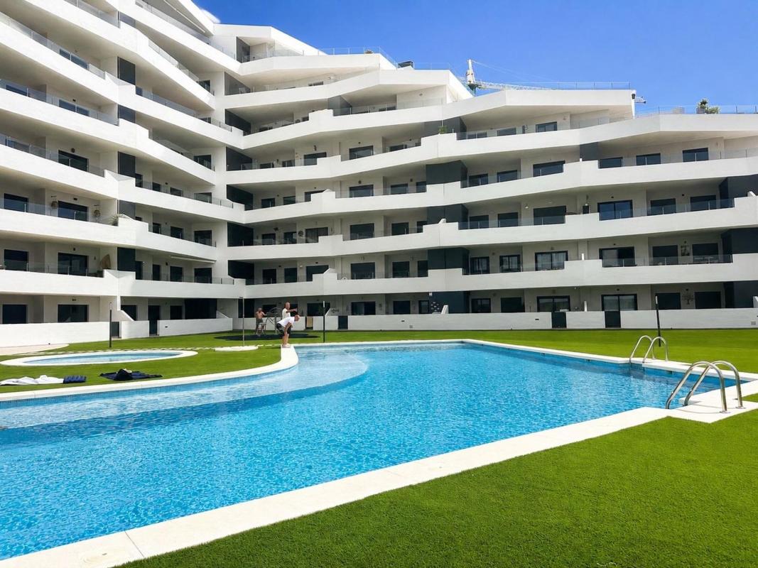 Sale of apartment in Piso en Calle Verdi, Centro, San Miguel de Salinas, San Miguel de Salinas
 photo 4
