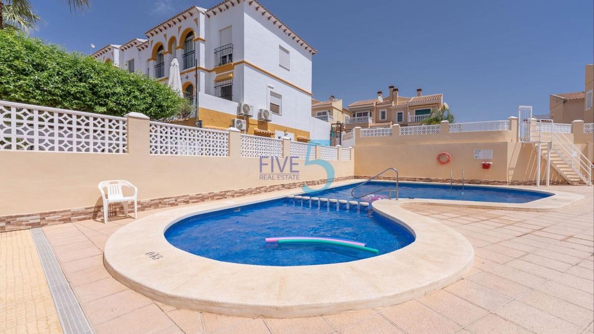 Sale of independent chalet in Casa o chalet en Blue Lagoon - Galán, San Miguel de Salinas, San Miguel de Salinas
photo 1