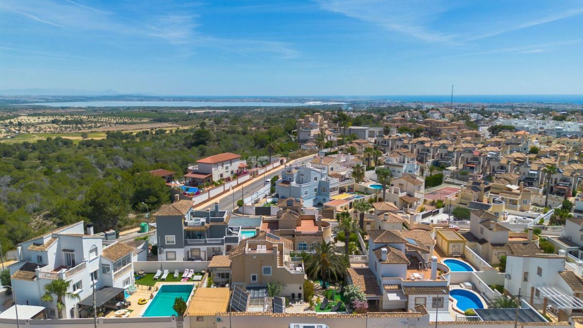 Sprzedaż mieszkania w Piso en Calle Marbella, 74, Blue Lagoon - Galán, San Miguel de Salinas, San Miguel de Salinas
 photo 5