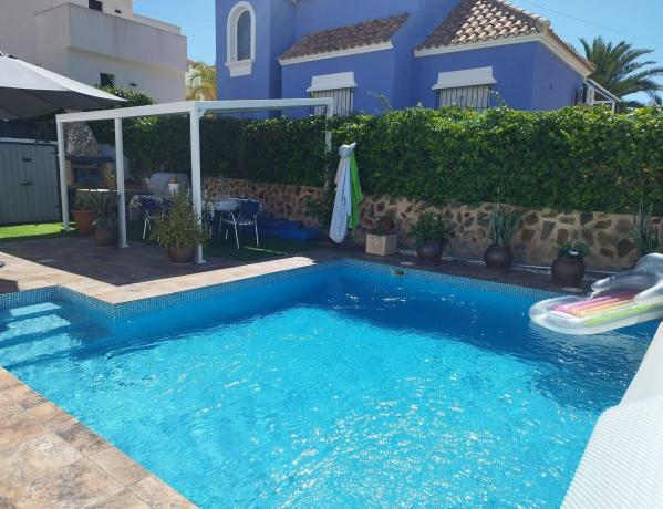 Частный шале на продаже в  Casa o chalet independiente en Calle Azahar, 10, Blue Lagoon - Galán, San Miguel de Salinas, Сан-Мигель-де-Салинас photo 4