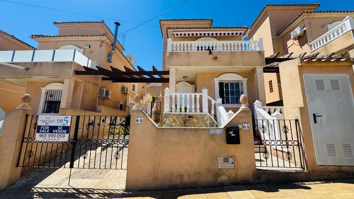 Sprzedaż niezależnego domku jednorodzinnego w Casa o chalet en Blue Lagoon - Galán, San Miguel de Salinas, San Miguel de Salinas photo 1