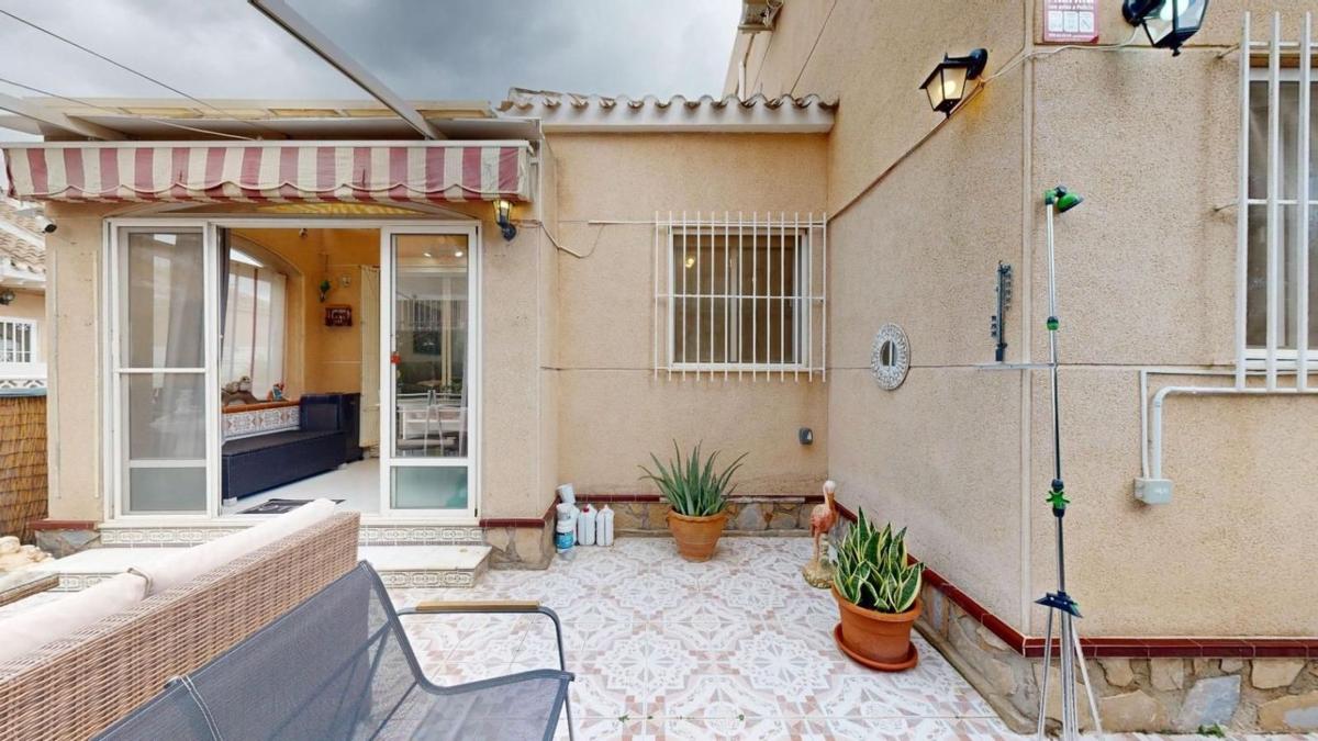 Venta de chalet independiente en Casa o chalet independiente en Avenida de Levante, Centro, San Miguel de Salinas, San Miguel de Salinas
photo 5