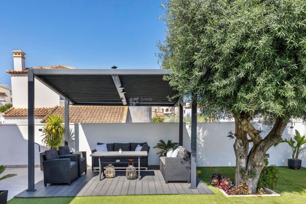 Частный шале на продаже в  Casa o chalet independiente en Calle Marbella, 68, Blue Lagoon - Galán, San Miguel de Salinas, Сан-Мигель-де-Салинас photo 4