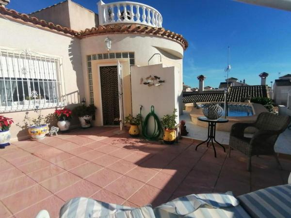 Chalet wolnostojący na sprzedaż w  Casa o chalet independiente en Calle Río Seco, Centro, San Miguel de Salinas, San Miguel de Salinas photo 2