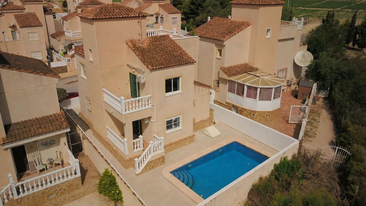 Продажа отдельного шале в Casa o chalet independiente en Centro, San Miguel de Salinas, Сан-Мигель-де-Салинас photo 5