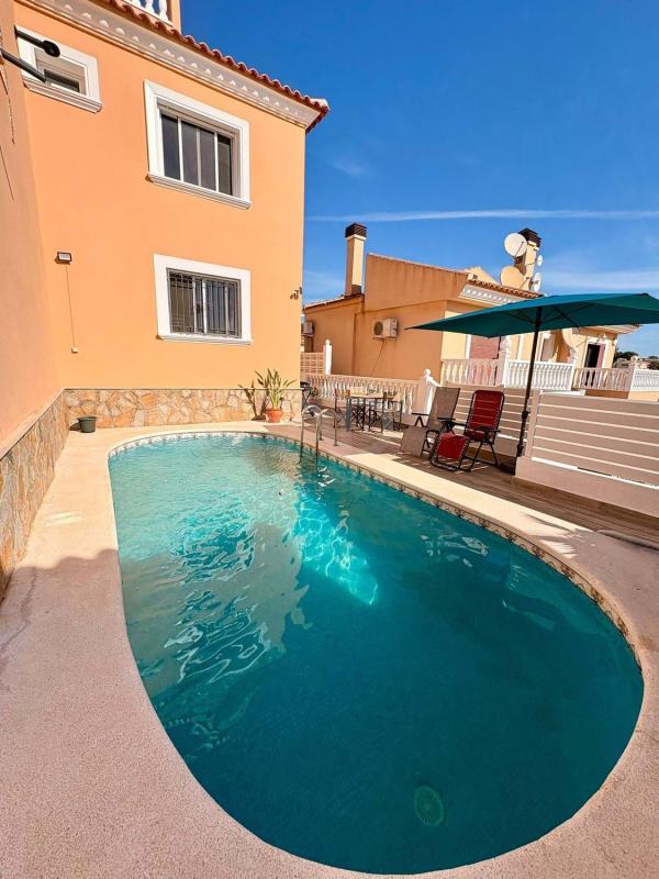 Продажа отдельного шале в  Casa o chalet en Blue Lagoon - Galán, San Miguel de Salinas, Сан-Мигель-де-Салинас photo 5