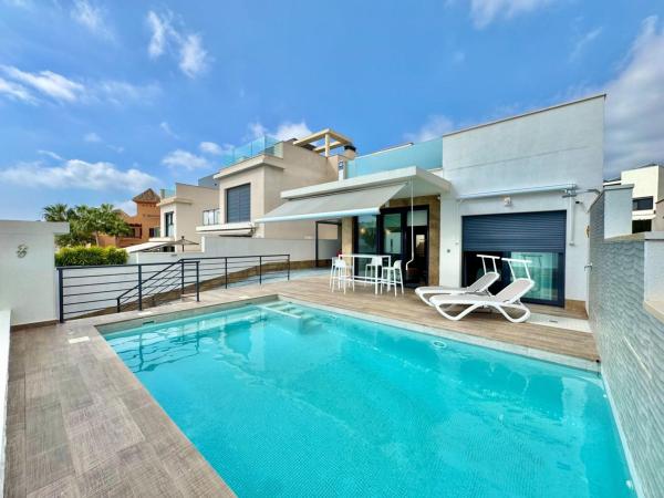 Частный шале на продаже в Casa o chalet independiente en Calle los Hernandez, La Cañada - Los Alcores, San Miguel de Salinas, Сан-Мигель-де-Салинас photo 1