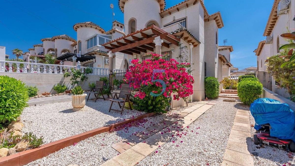 Sale of independent chalet in Casa o chalet en Blue Lagoon - Galán, San Miguel de Salinas, San Miguel de Salinas
photo 1