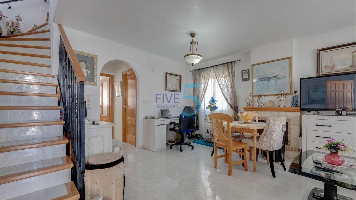 Sale of independent chalet in Casa o chalet en Blue Lagoon - Galán, San Miguel de Salinas, San Miguel de Salinas
photo 2
