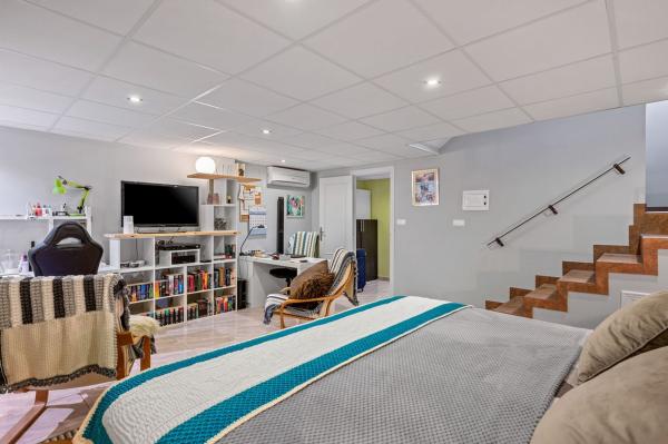 Четырехквартирный дом на продажу на  Chalet adosado en Calle la Castellana, 14, La Cañada - Los Alcores, San Miguel de Salinas , Сан-Мигель-де-Салинас photo 4