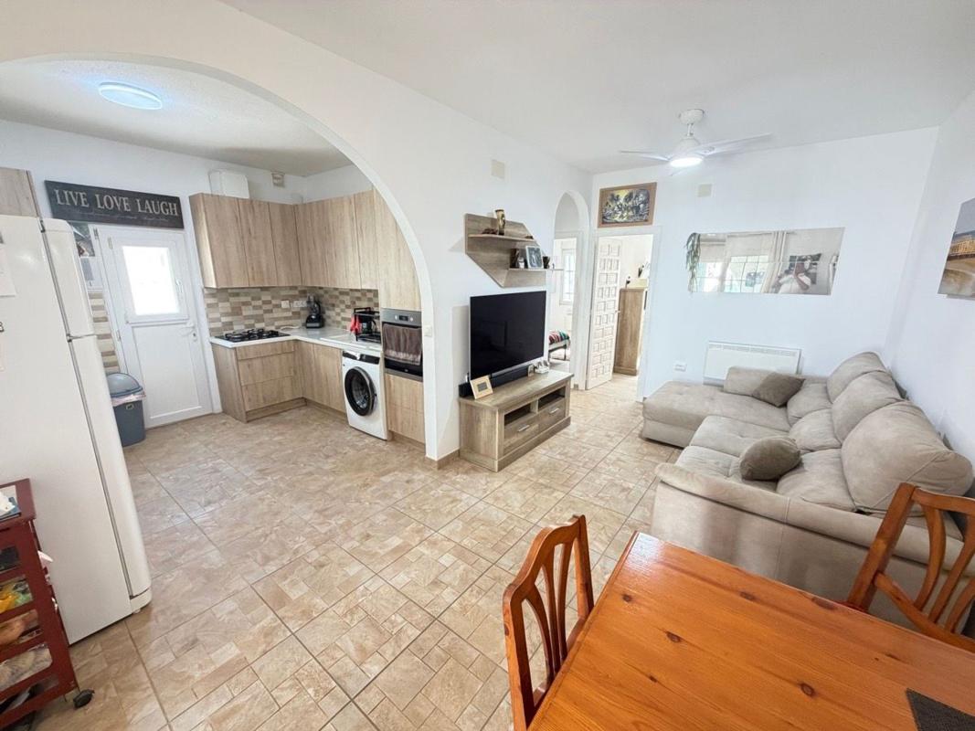Sale of independent chalet in Chalet pareado en Calle Ibi, Blue Lagoon - Galán, San Miguel de Salinas, San Miguel de Salinas
photo 4