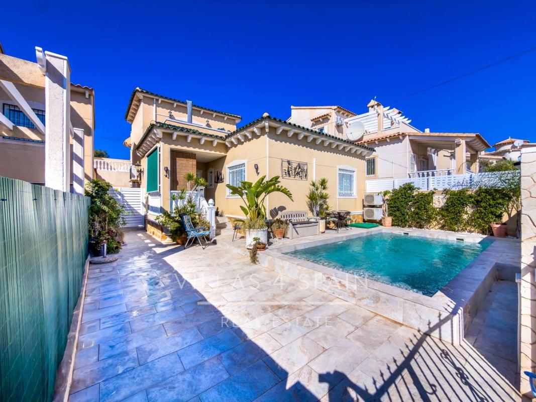 Продажа отдельного шале в Casa o chalet independiente en Calle Marbella, Blue Lagoon - Galán, San Miguel de Salinas, Сан-Мигель-де-Салинас photo 3