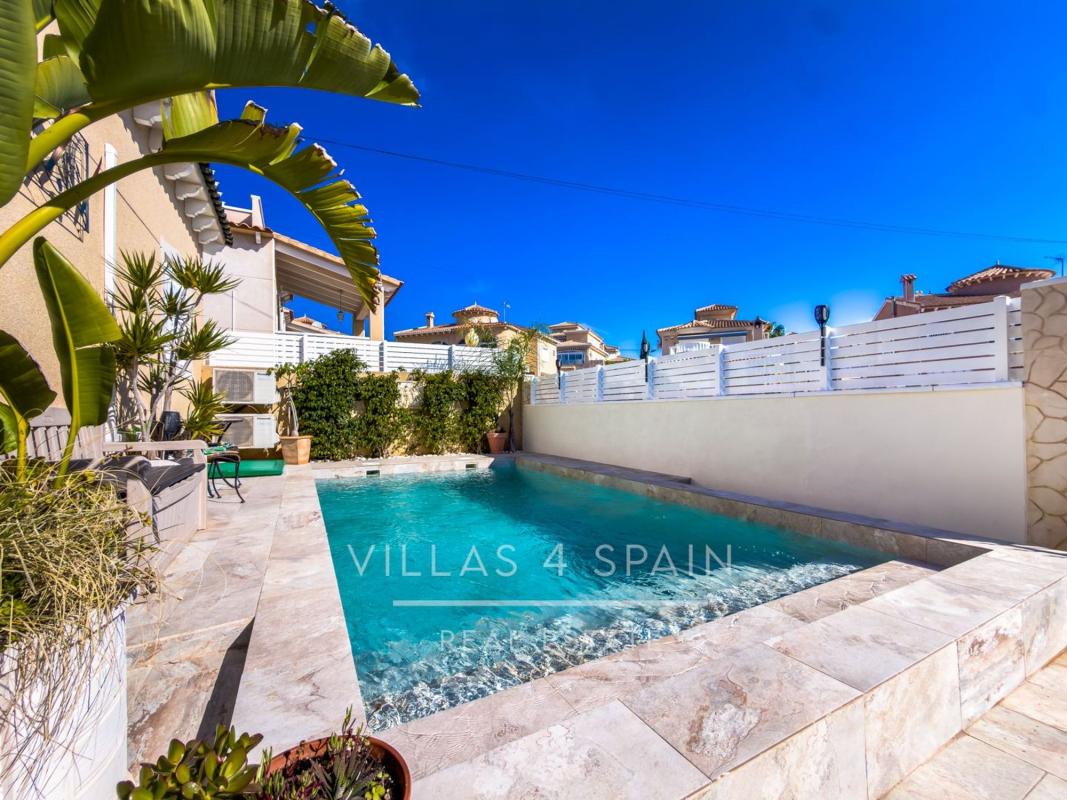 Продажа отдельного шале в Casa o chalet independiente en Calle Marbella, Blue Lagoon - Galán, San Miguel de Salinas, Сан-Мигель-де-Салинас photo 4