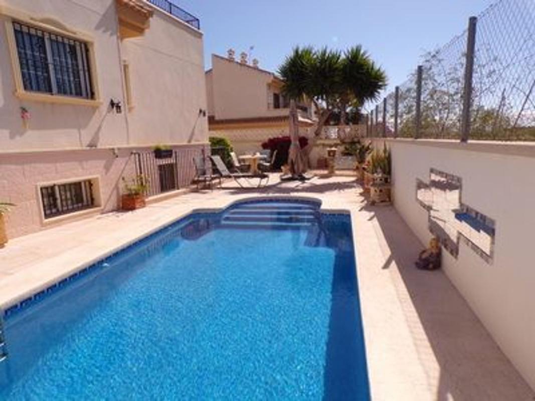 Venta de chalet independiente en Casa o chalet independiente en Centro, San Miguel de Salinas, San Miguel de Salinas
photo 5