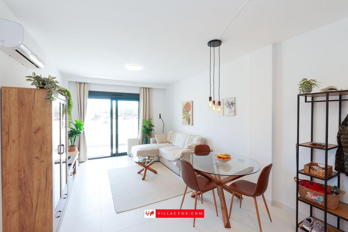 Sale of apartment in Piso en Calle Verdi, Centro, San Miguel de Salinas, San Miguel de Salinas
 photo 2