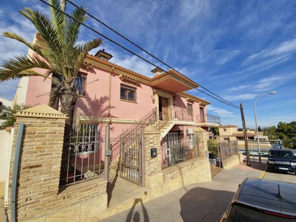 Chalet pareado en Centro, San Miguel de Salinas thumbnail 1