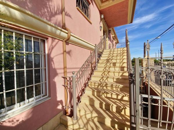 Chalet pareado en Centro, San Miguel de Salinas thumbnail 2