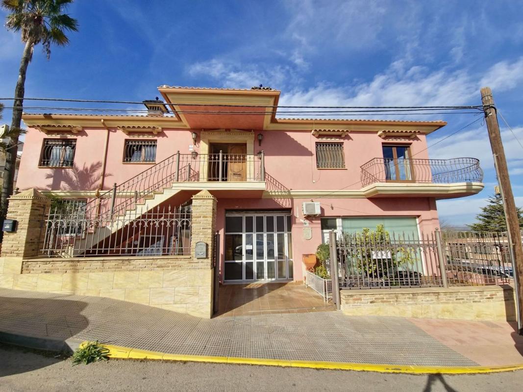 Продажа отдельного шале в Chalet pareado en Centro, San Miguel de Salinas, Сан-Мигель-де-Салинас photo 4