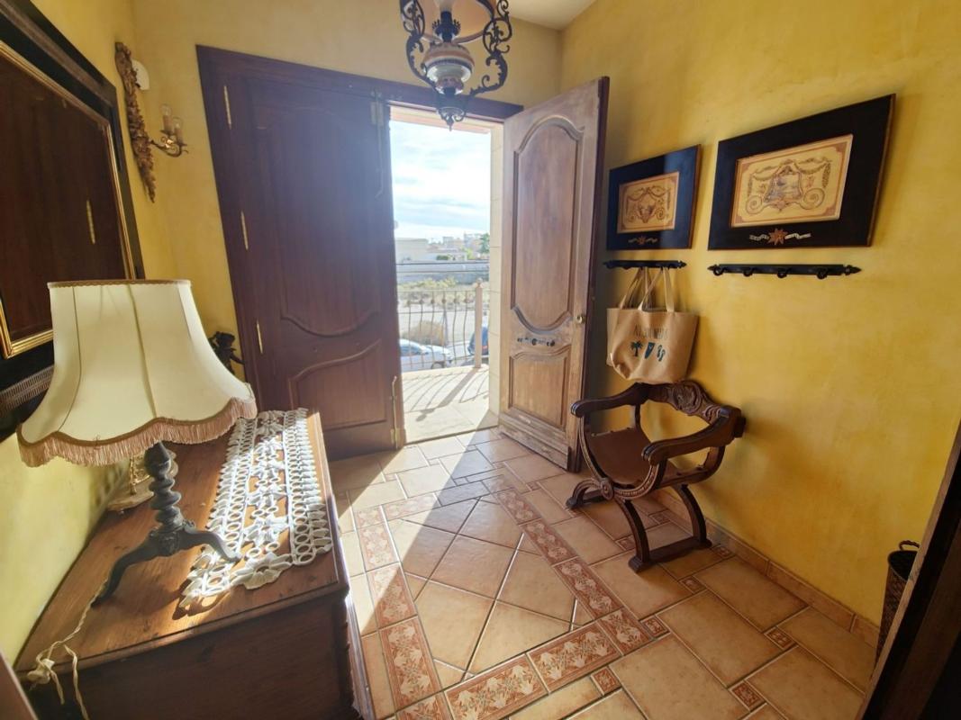 Продажа отдельного шале в Chalet pareado en Centro, San Miguel de Salinas, Сан-Мигель-де-Салинас photo 5