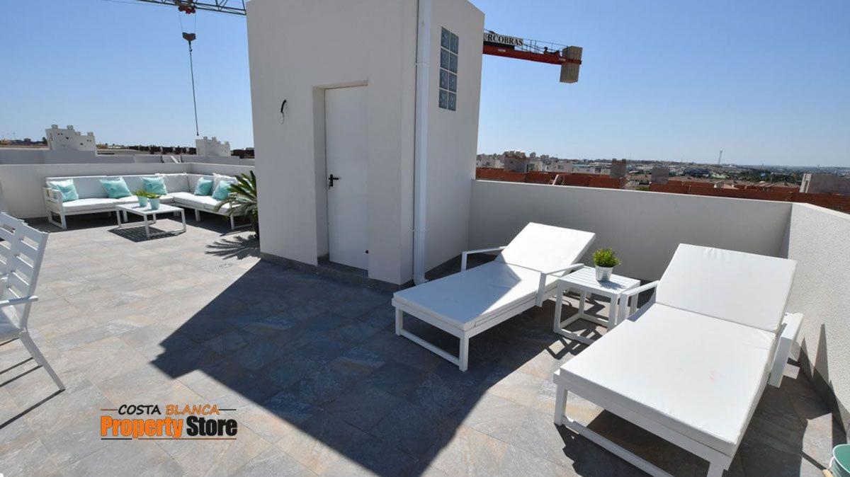 Venta de piso en Piso en La Cañada - Los Alcores, San Miguel de Salinas, San Miguel de Salinas
photo 2