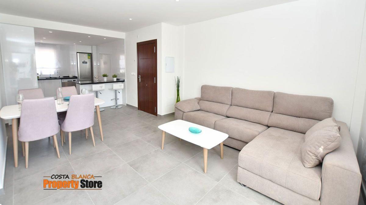 Venta de piso en Piso en La Cañada - Los Alcores, San Miguel de Salinas, San Miguel de Salinas
photo 5