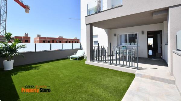 Sale of flat in Piso en La Cañada - Los Alcores, San Miguel de Salinas, San Miguel de Salinas
photo 1
