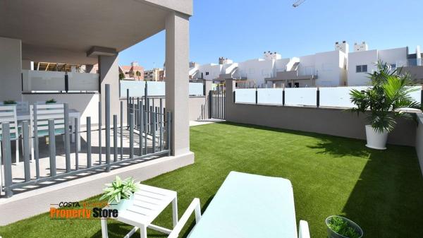 Sale of flat in Piso en La Cañada - Los Alcores, San Miguel de Salinas, San Miguel de Salinas
thumbnail 1