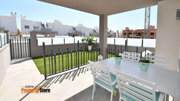 Sale of flat in Piso en La Cañada - Los Alcores, San Miguel de Salinas, San Miguel de Salinas
thumbnail 2