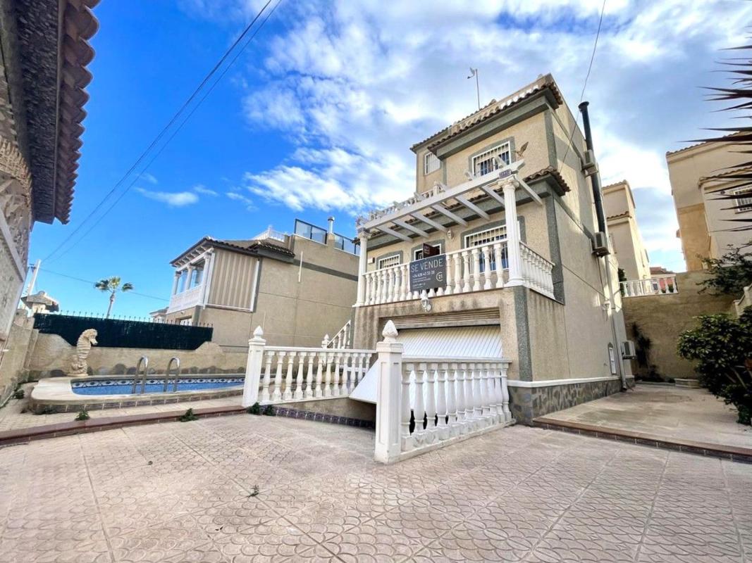 Venta de chalet independiente en Casa o chalet independiente en Calle Málaga, 118 b, Blue Lagoon - Galán, San Miguel de Salinas, San Miguel de Salinas
photo 4