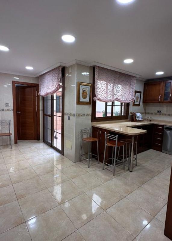 Продажа квартиры на Piso en Calle José Navarro Roser, Centro, San Miguel de Salinas, Сан-Мигель-де-Салинас
 photo 5