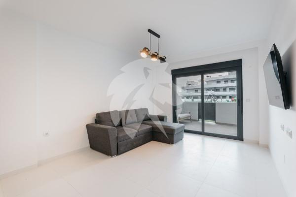 Sale of flat in Piso en Calle Verdi, Centro, San Miguel de Salinas, San Miguel de Salinas
thumbnail 2