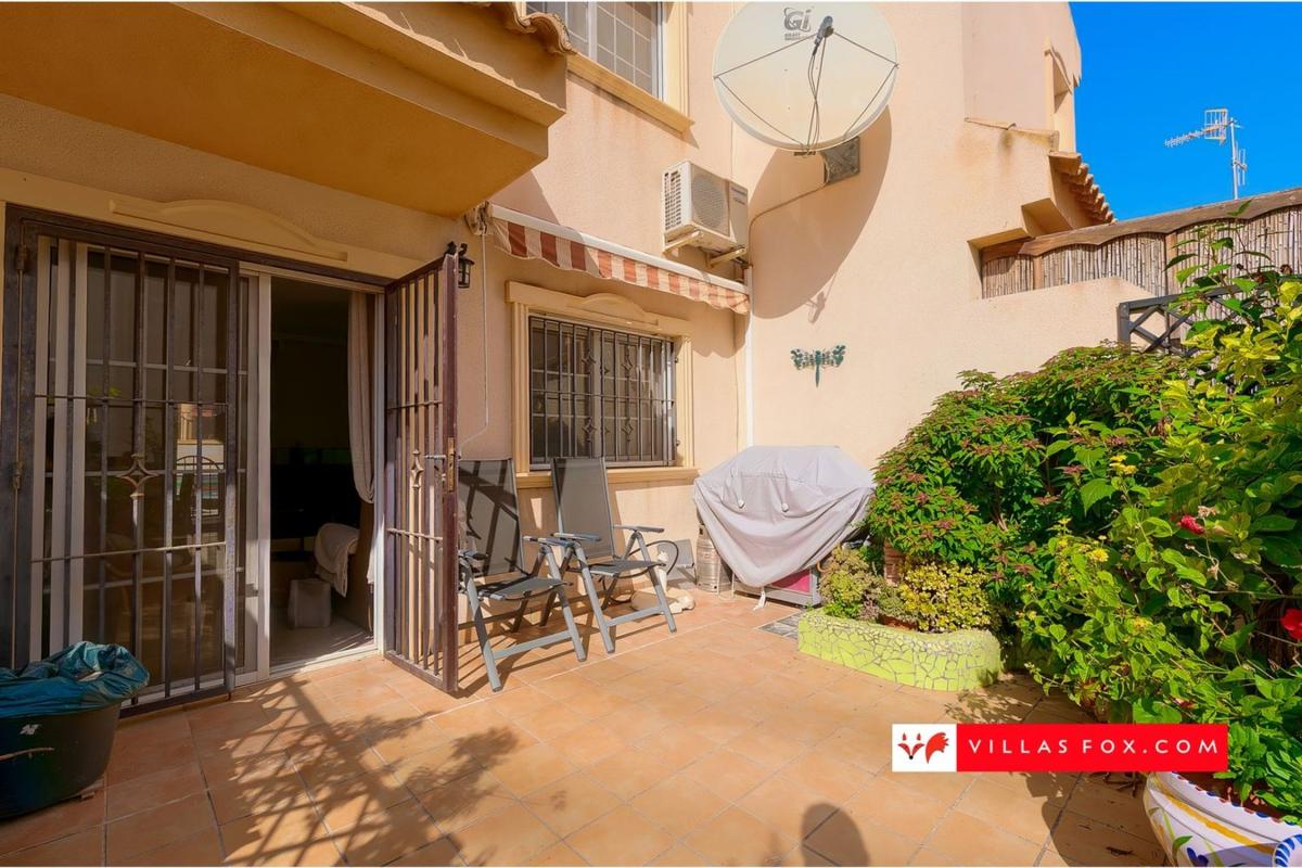 Продажа таунхауса в Chalet adosado en Calle la Castellana, La Cañada - Los Alcores, San Miguel de Salinas , Сан-Мигель-де-Салинас photo 1