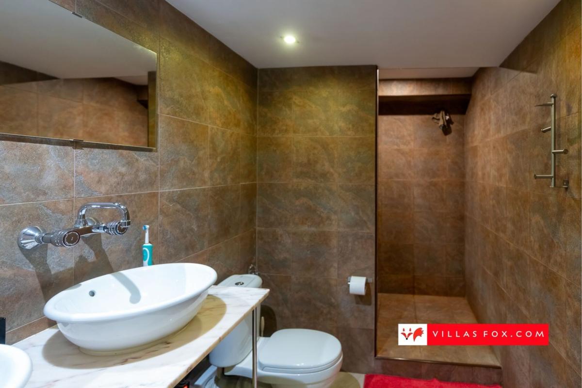 Продажа таунхауса в Chalet adosado en Calle la Castellana, La Cañada - Los Alcores, San Miguel de Salinas , Сан-Мигель-де-Салинас photo 5