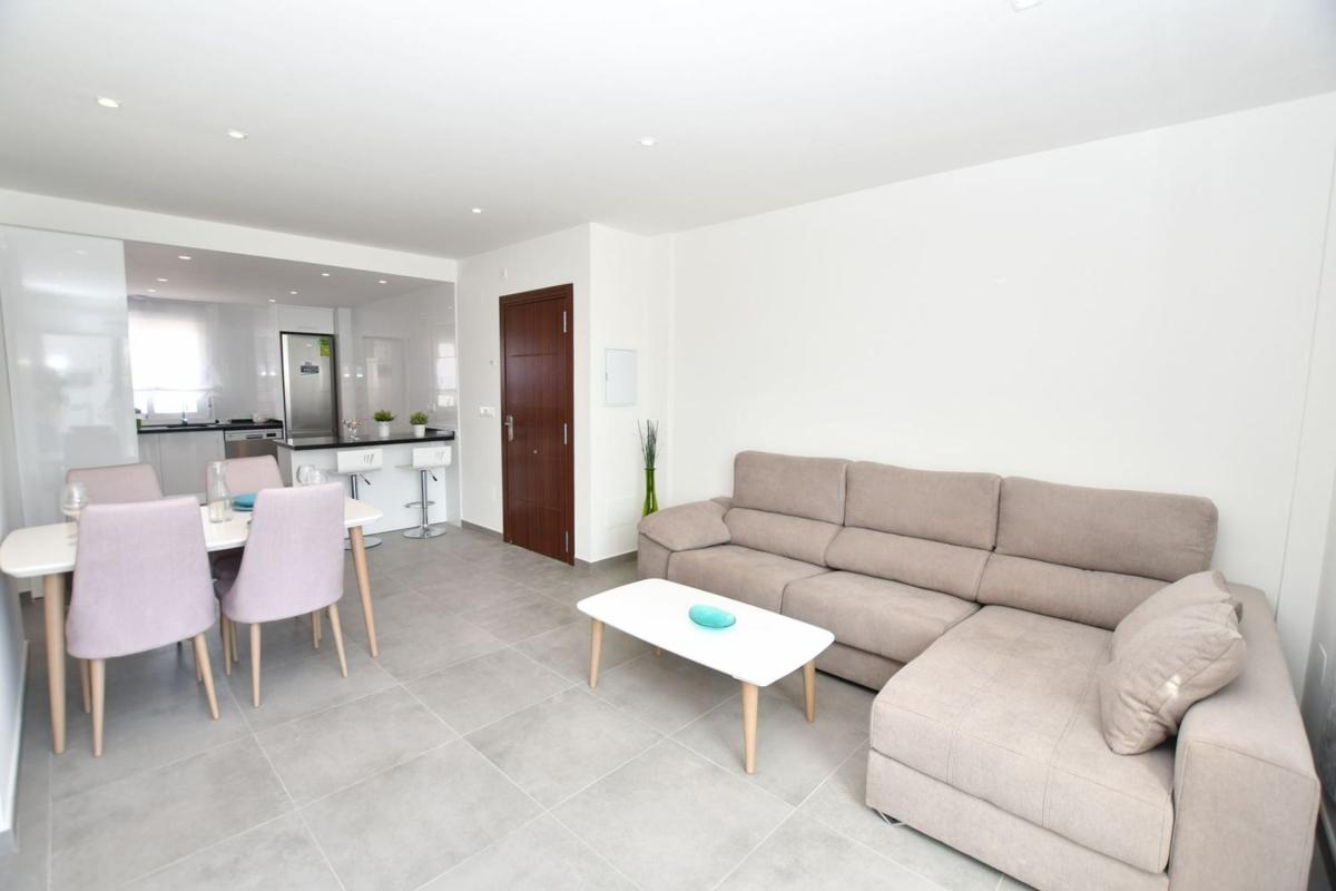 Sale of apartment in Piso en Calle la Almazarica, La Cañada - Los Alcores, San Miguel de Salinas, San Miguel de Salinas
 photo 3
